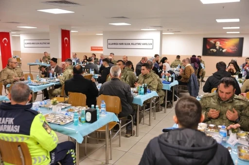 Bayburt’ta şehit ve gazi yakınları onuruna iftar programı düzenlendi
