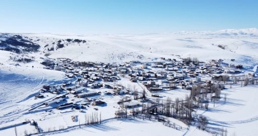 Bayburt’ta termometreler eksi 21 dereceyi gösterdi
