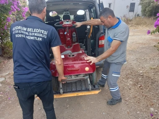 Belediyeden akülü sandalye bakım, onarım desteği
