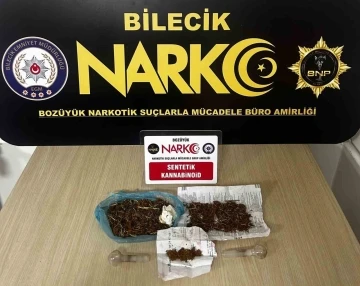 Bilecik’te düzenlenen uyuşturucu operasyonunda 2 şüpheli suçüstü yakalanırken 1’i tutuklandı
