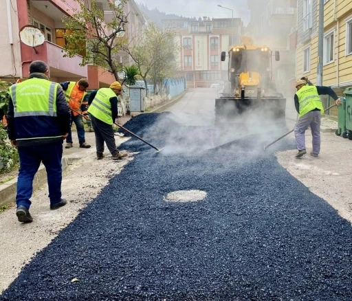 Bir yılda 711 cadde ve sokağa bakım yapıldı
