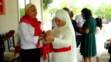 Birbirlerini görerek değil gönülleri ile sevdiler
