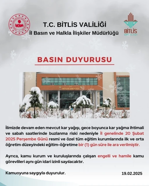 Bitlis’te okullara kar engeli
