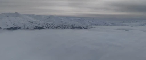 Bitlis’te sislerin kapladığı muhteşem manzara
