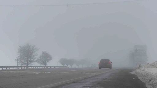 Bitlis’te yoğun sis ve buzlanma
