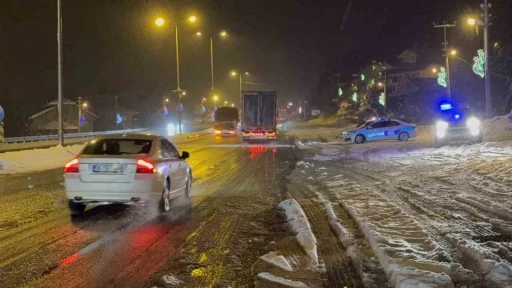 Bolu Dağı büyük araç geçişine açıldı
