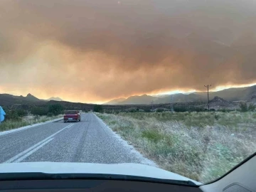 Bolu’daki orman yangını Eskişehir il sınırına yaklaştı
