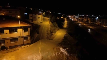 Bozüyük’te karanlık sokaklar aydınlatıldı
