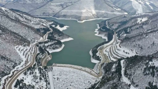 Bursa barajlarında kar bereketi
