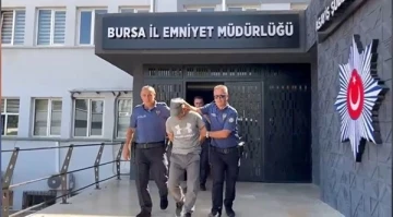 Bursa’da &quot;yok artık&quot; dedirten olay..19 yılla aranan şüpheli kıraathanede okey oynarken yakalandı
