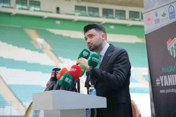 Bursaspor Başkanı Enes Çelik: “Bursaspor’un hakkını kimseye yedirmeyiz”
