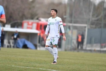 Bursaspor’un 19 yaşındaki futbolcusu Hasan Sabri Karaca futbolu bıraktı
