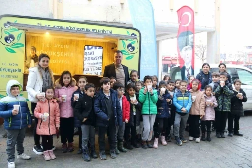 Büyükşehir’in çorbaları miniklerin içini ısıttı
