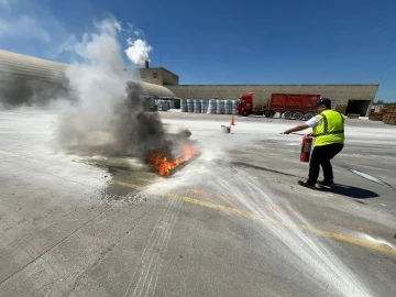 Büyükşehir itfaiyesinden uygulamalı eğitim
