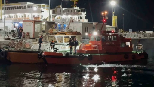 Çanakkale Boğazı’nda tankere çıkarken denize düşen kılavuz kaptan kurtarıldı
