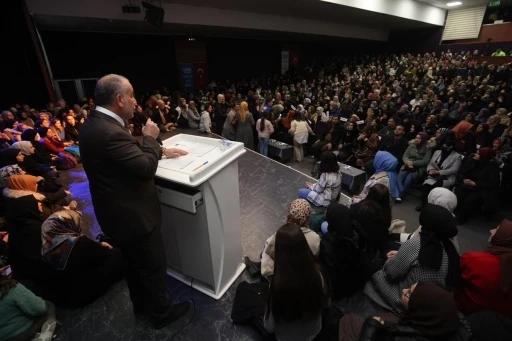 Canik’te “Kudüs Bize Ne Söyler” konferansı
