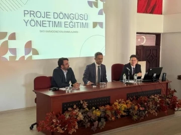 Çaycuma’da &quot;Proje Yazma Döngüsü Eğitimi&quot; başladı
