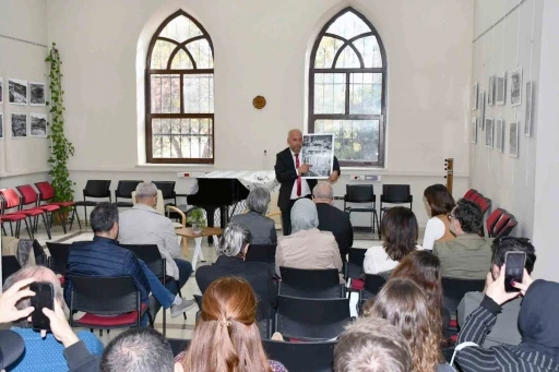 Çayönü Tepesi’nin &quot;60 Yıl 60 An&quot; fotoğraf sergisi ve söyleşisi ÇOMÜ ev sahipliğinde yapıldı
