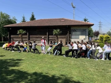 ÇEDES öğrencileri doyasıya eğlendi
