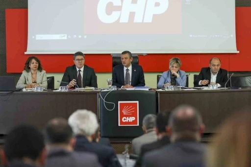 CHP Parti Meclisi’nde ön seçim için MYK’ya yetki verildi
