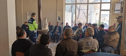 Çiftçilere ‘Tarım Araçların Güvenli Kullanımı’ semineri düzenlendi
