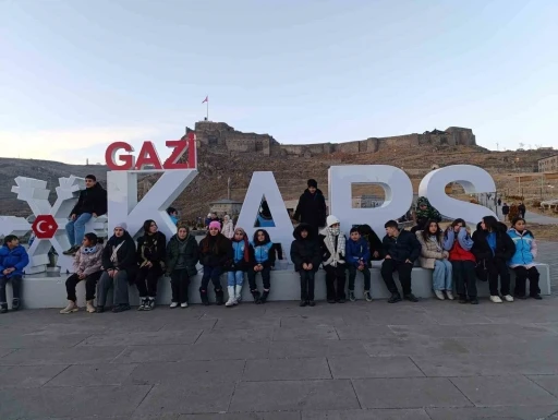 Çocuklar Kars ve Sarıkamış’ta tarihle buluştu
