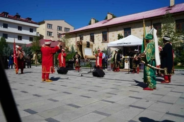 Dede Korkut 28. Uluslararası Kültür ve Sanat Şölenlerine mehteran takımı konseriyle renk kattı
