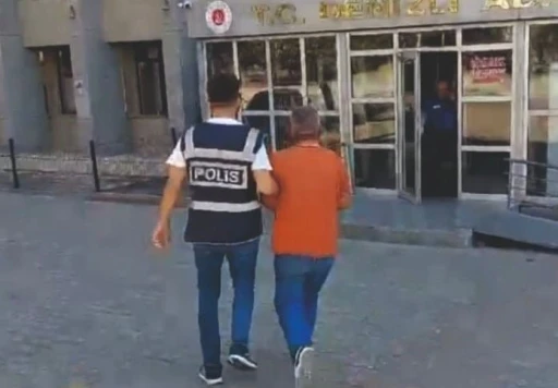 Denizli’de 27 yılla aranan hırsızlık zanlısı yakalandı
