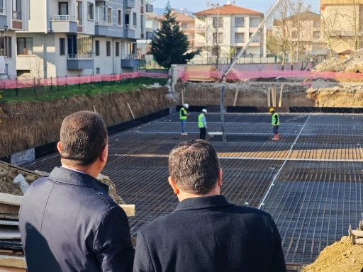 Depremde hasar gören okulun yerine yenisi yapılıyor
