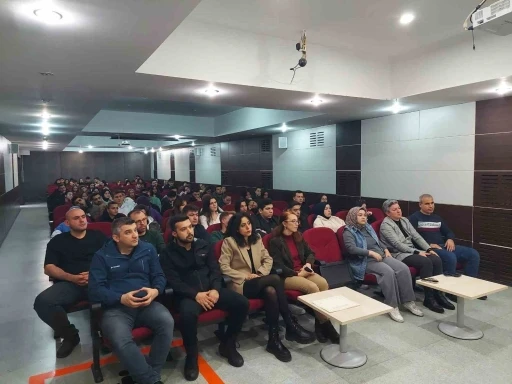 Devrek Meslek Yüksekokulu’nda madde bağımlılığı konferansı düzenlendi
