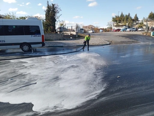 Dilovası’nda ana arterler temizleniyor
