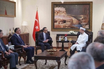 Diyanet İşleri Başkanı Erbaş, Azerbaycan Dini Kurumlarla İş Üzre Devlet Komitesi Başkanı Mammadov’u kabul etti
