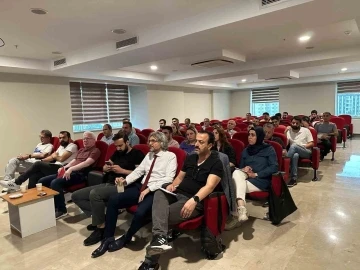 Diyarbakır’da &quot;1. Basamakta Kalp Hastalıkları&quot; konulu seminer düzenlendi
