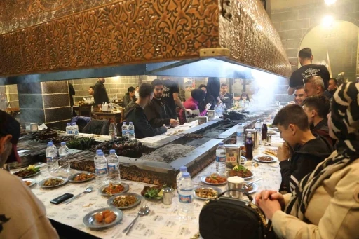 Diyarbakırlılar Ramazanda da gözlerini ciğerle açıp ciğerle kapatıyor
