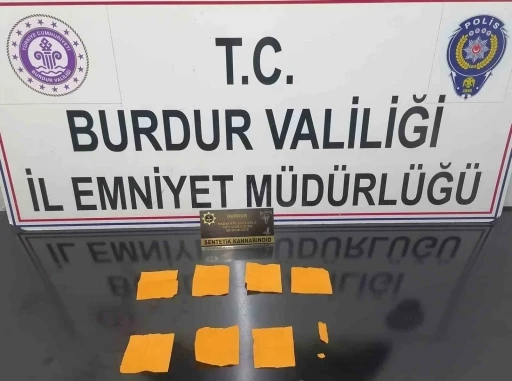 Durdurulan araçta uyuşturucu çıktı, 3 kişi tutuklandı
