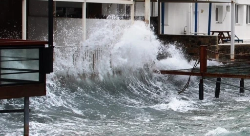 Meteoroloji'den Ege'ye Fırtına Uyarısı