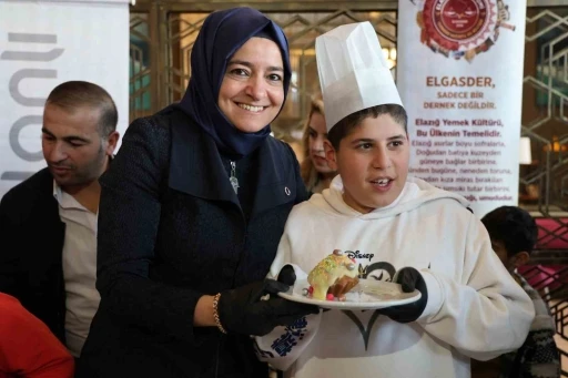 Elazığ’da engelli çocuklar pasta süsledi
