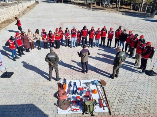 Elazığ’da orman ve kırsal alan yangınlarına müdahale eğitimi
