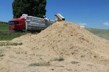 Elde kalan saman Karadeniz ve Akdeniz Bölgesi’ne gönderildi
