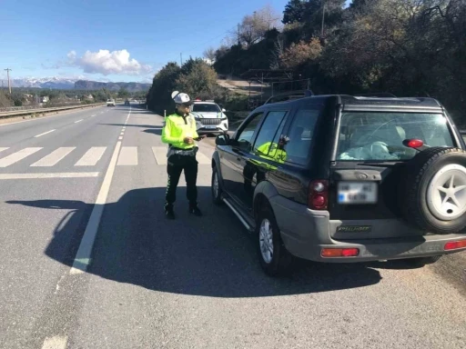 Engel tanımayan 743 sürücü, engelli park alanını ihlalden ceza yedi
