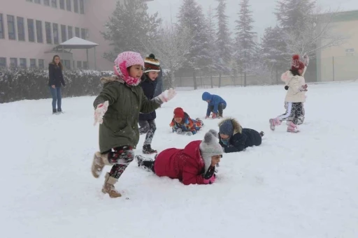 Erzincan’da eğitime kar tatili
