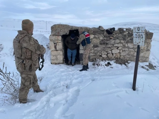 Erzurum’da 51 düzensiz göçmen yakalandı
