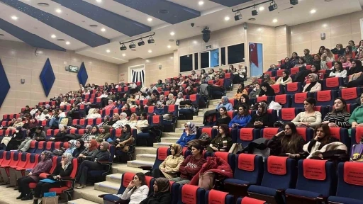 Erzurum’da obstetrik bakımı zirvesi
