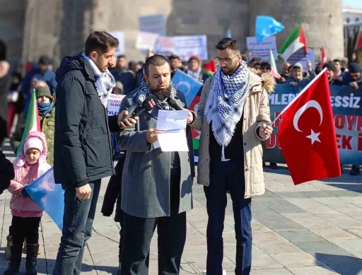 Erzurum’da sağlıkçıların yürüyüşü 66 haftadır sürüyor
