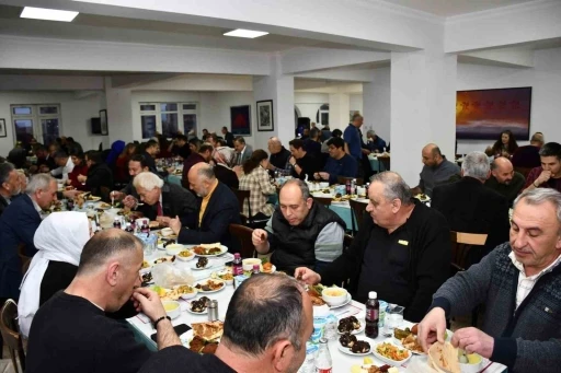 Eskişehir İl Milli Eğitim Müdürü Sinan Aydın’dan iftar buluşması
