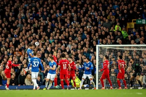 Everton-Liverpool Derbisi Ertelendi