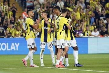 Fenerbahçe, Alanyaspor'u 3-0 Mağlup Etti