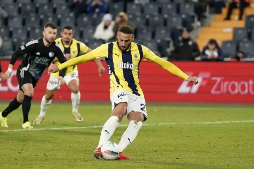 Fenerbahçe teknik heyetinden Cenk Tosun kararı
