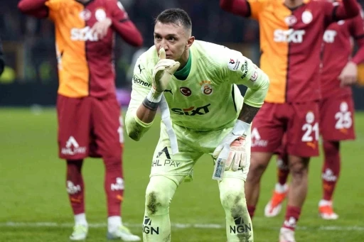 Galatasaray’da derbilerin en deneyimlisi Fernando Muslera
