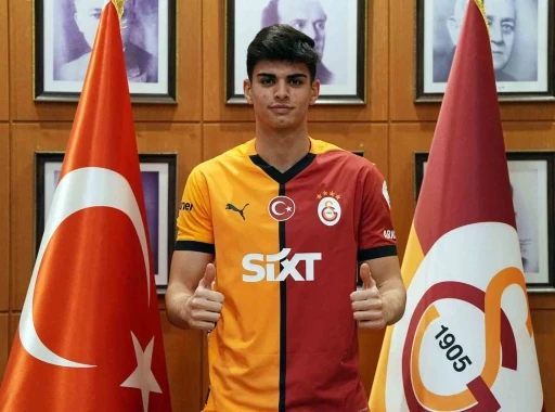 Galatasaray, genç oyuncu Arda Ünyay ile sözleşme imzaladı
